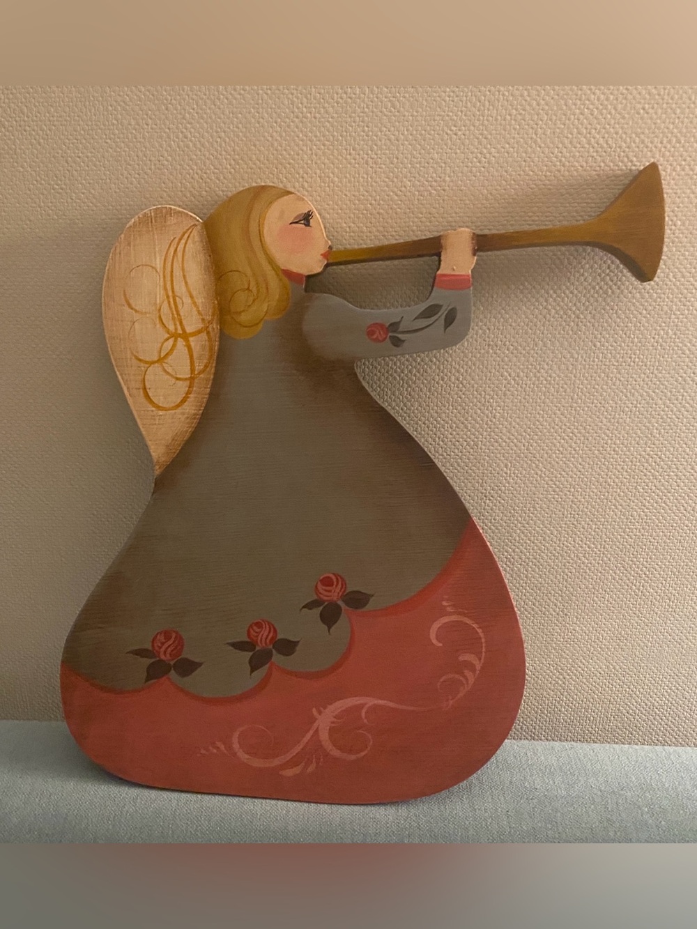 Vintage 1985 T. Lipman Hand Painted Wooden Angel Plaque Trumpet Folk Art 11.5"